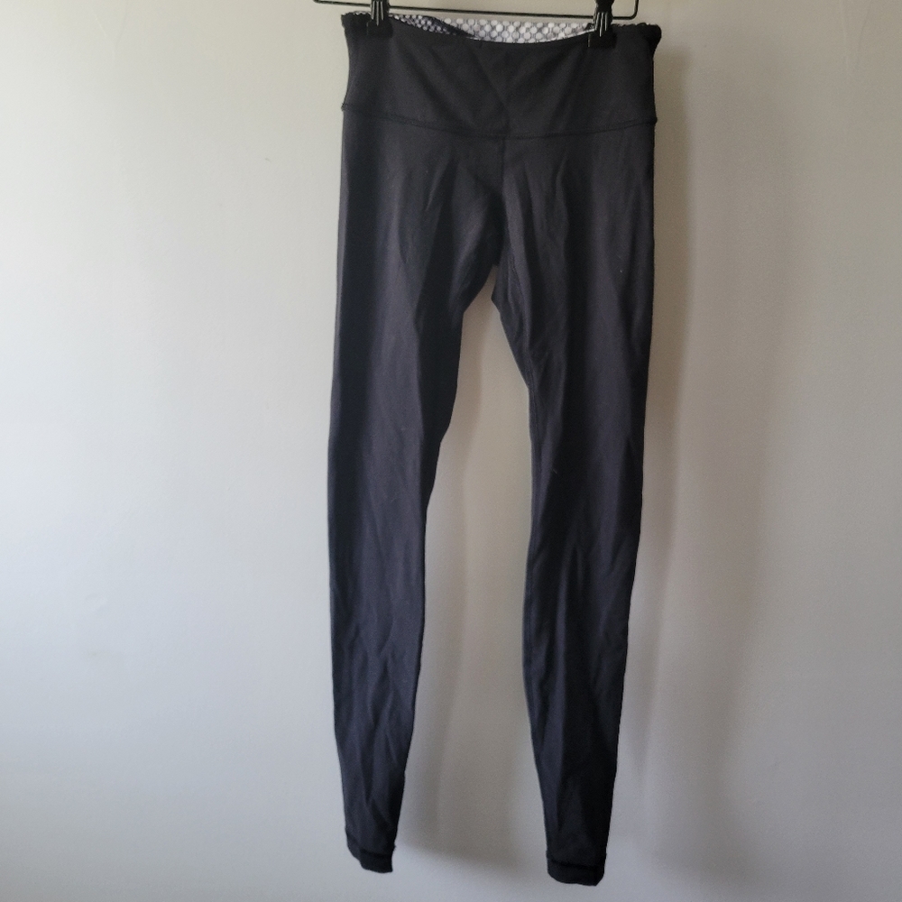 Lululemon leggings size 4 reversible